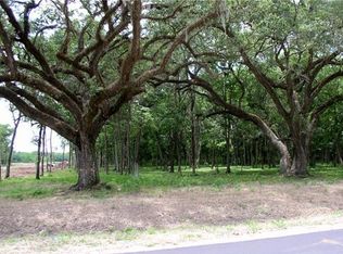 21403 Chenango Lake Dr, Angleton, TX 77515