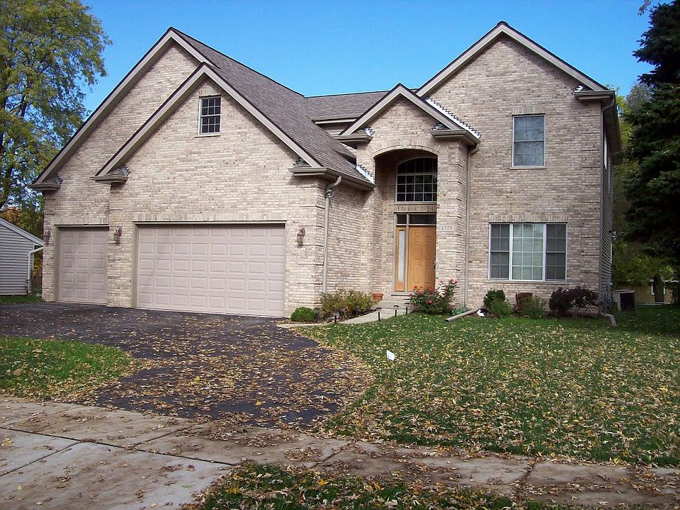 2nd image of 1728 W Weathersfield Way