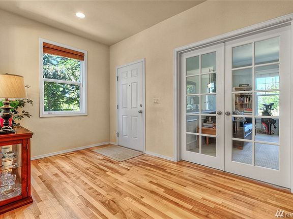 3rd image of 24505 NE 3rd Pl