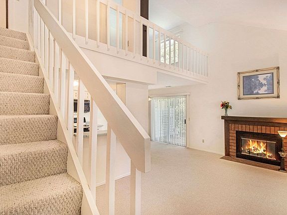 3rd image of 18139 Crownhill Dr