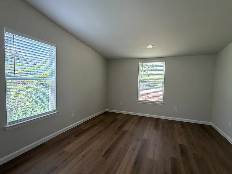 6812 Lakeside Dr — Photo 18