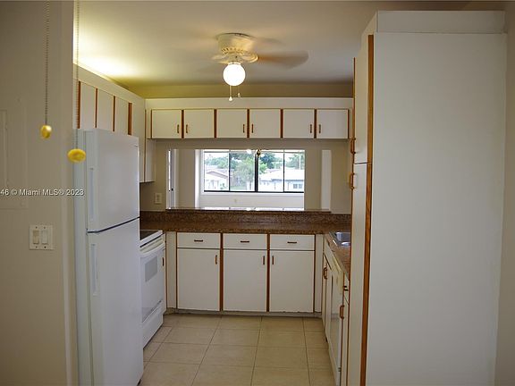 4th image of 9453 N Belfort Cir #212