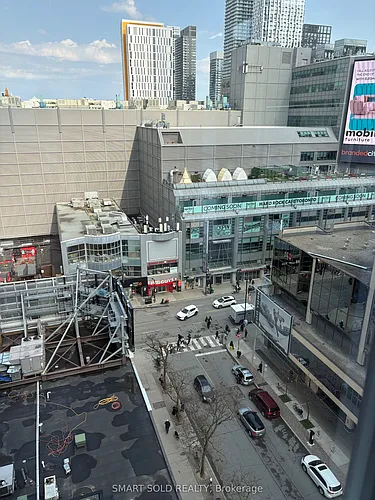20 Edward St #904 Photo 1