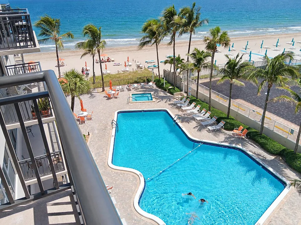 3800 Galt Ocean Dr #508