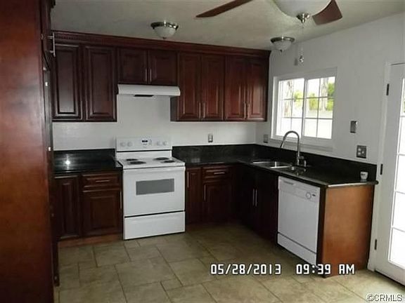 4th image of 1835 N Placer Ave