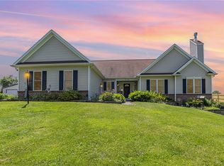 3170 Hickox Rd, Canandaigua, NY 14424