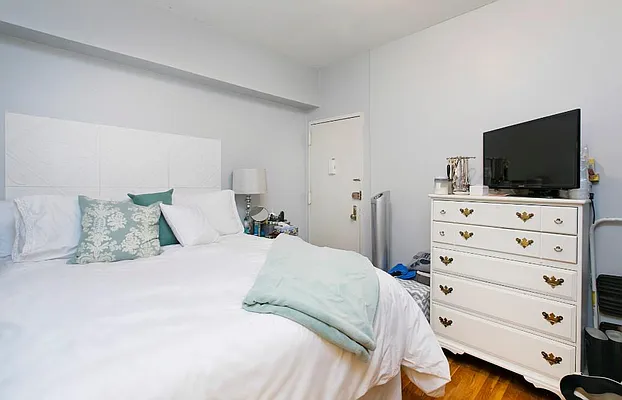 Rented by Charles Coutinho LLC | media 51