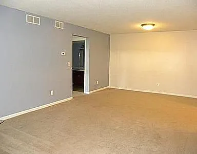 127 Fieldcrest St #101 — Photo 5