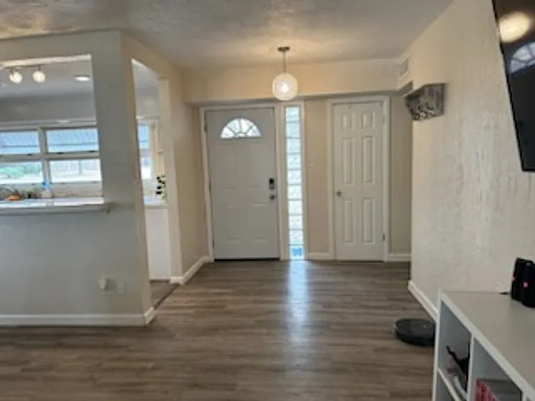 4616 Lake Park Dr — Photo 8