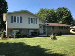 1016 Chevelle Dr, Akron, OH 44319