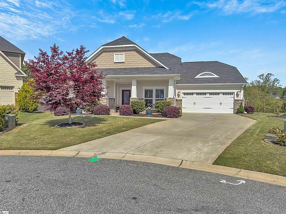 2nd image of 708 Emerald Hill Ct