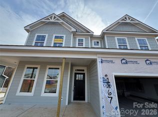 1367 Knob Creek Dr, Gastonia, NC 28054