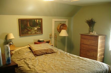 4th image of 416 Hill St