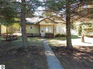 4896 Erie St, Oscoda, MI 48750