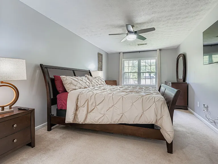 2872 Clearbrook Dr — Photo 3