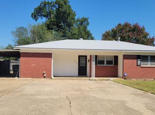 2505 Douglas Dr, Bossier City, LA 71111