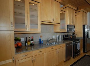575 W Hind Dr, Honolulu, HI 96821