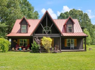 1624 Gill Rd, Nesbit, MS 38651