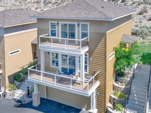 9281 Riverview Way NW, Quincy, WA 98848