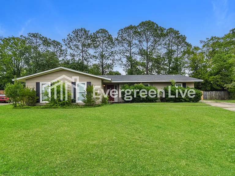 1425 Pampas Pl — Photo 1