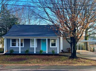 2 Hart St, Travelers Rest, SC 29690