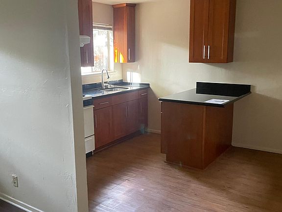 5th image of 1257 Mills St APT 7