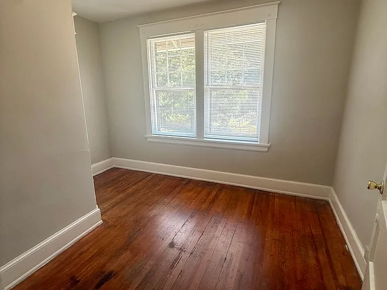 3310 Barton Ave — Photo 13