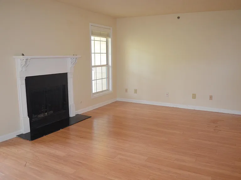 4001 Riverlook Pkwy SE — Photo 9