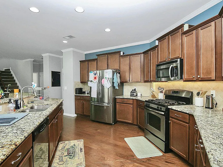 1809 Deer Meadows Dr — Photo 13