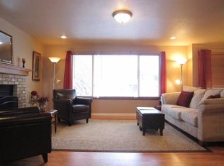 826 Manzanal St NE, East Wenatchee, WA 98802