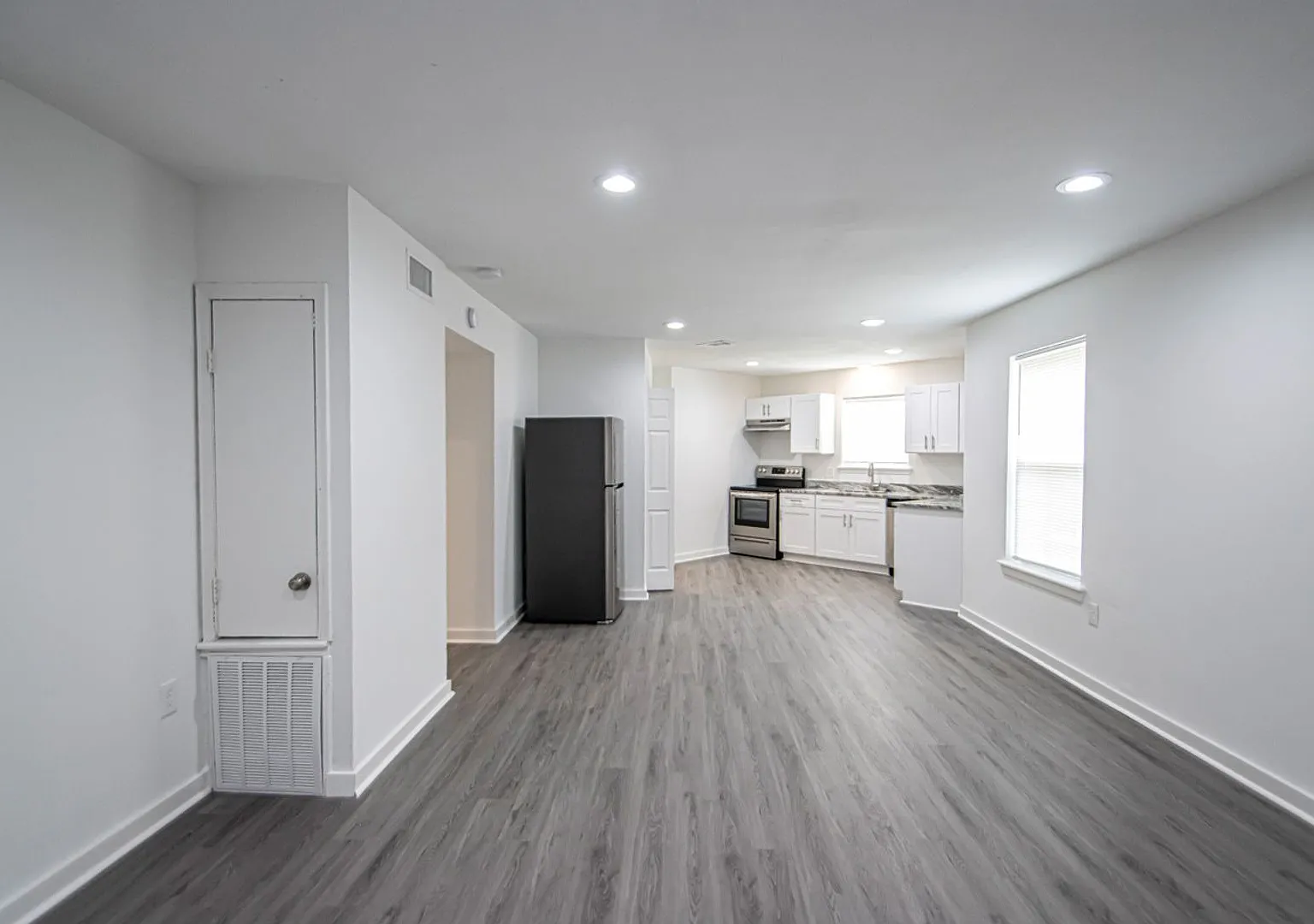 21 Towne Park Court — Photo 1