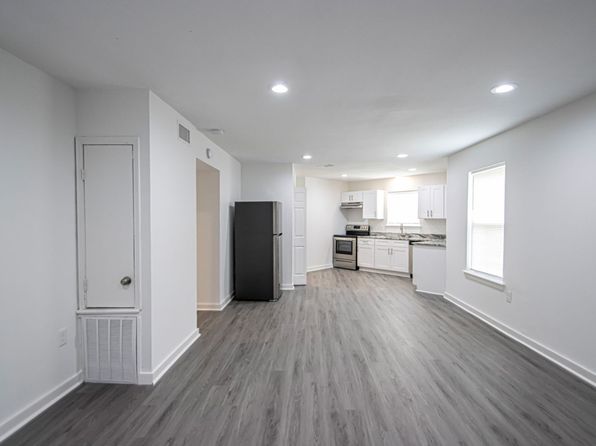 21 Towne Park Ct APT 6