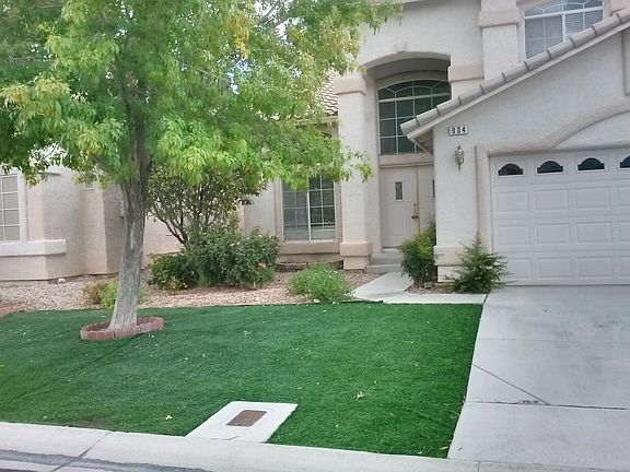 3rd image of 904 Sterling Thorn Ct