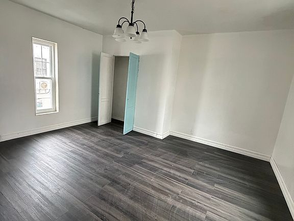 3rd image of 1200 Havemeyer Ave #C