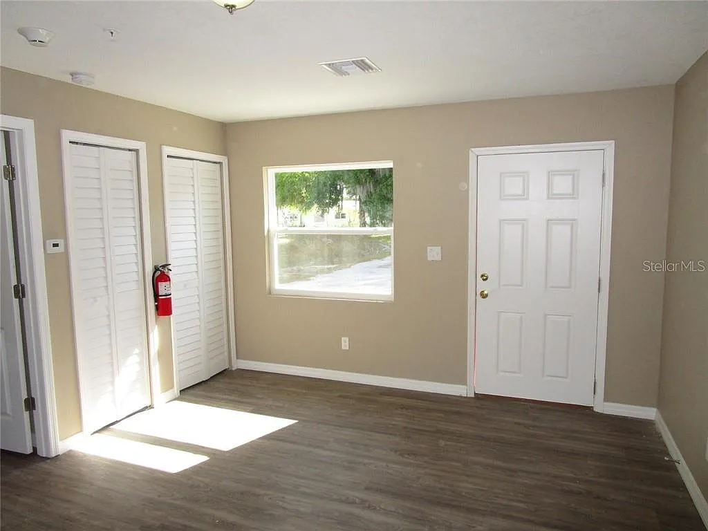 1 bed, 1.0 bath, 500 sqft, $1,000 — Photo 3