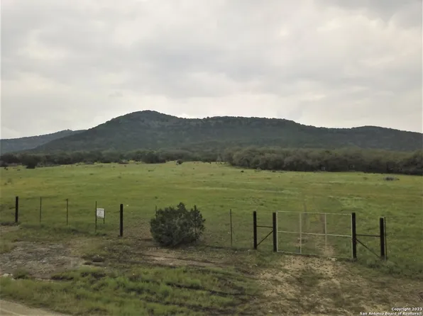 0 FM 2748, ConCan, TX 78838