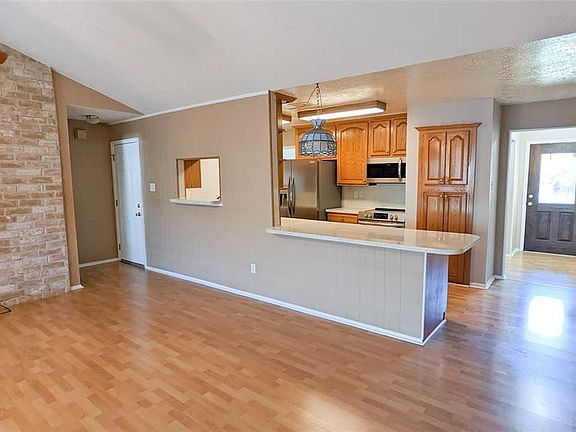 3rd image of 3722 Thursa Ln