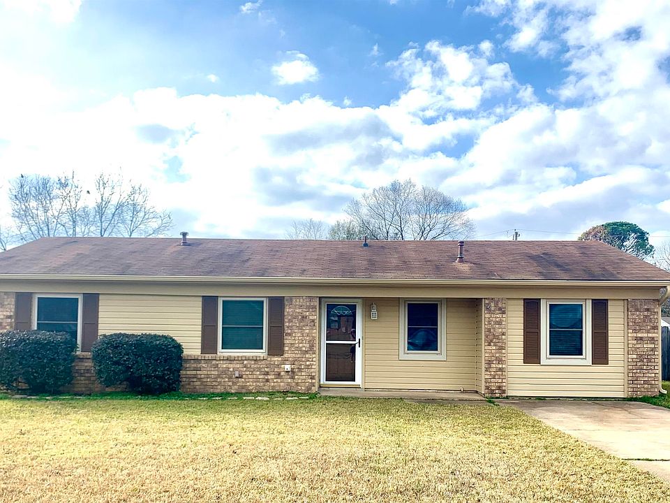 1st image of 4713 Fernwood Dr