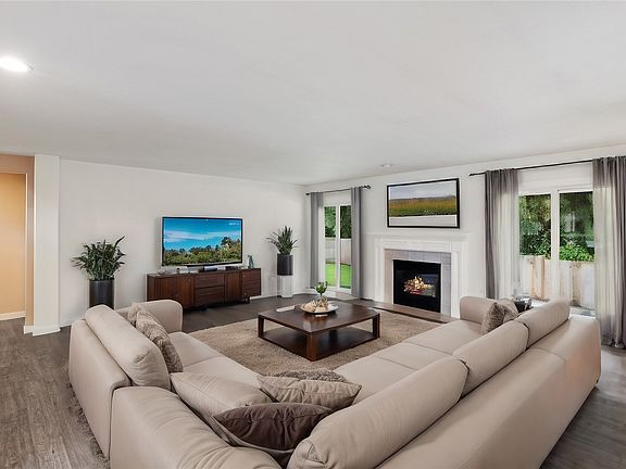 2nd image of 3508 E Broadway