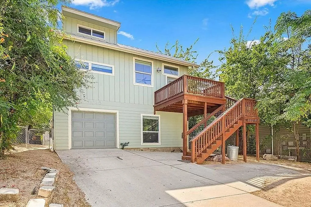 Studio, 450 sqft, $1,600 — Photo 1