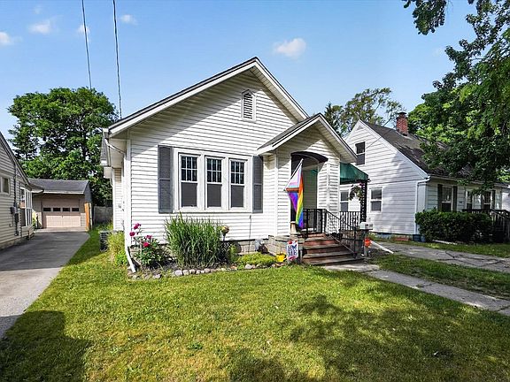 2nd image of 3321 Court St