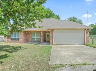 400 Bent Creek Dr, Grand Saline, TX 75140
