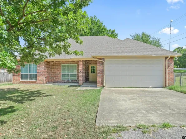 400 Bent Creek Dr, Grand Saline, TX 75140