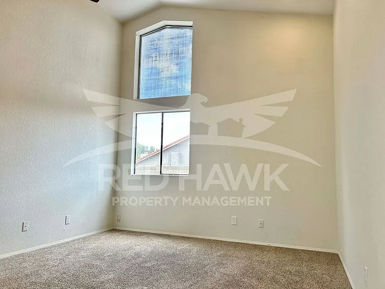 3839 E Cherokee St — Photo 10