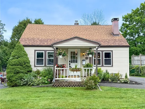33 Hillside Ave, New Hartford, NY 13413