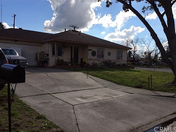 3rd image of 25715 E Vine St