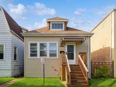 5729 W Giddings St, Chicago, IL, 60630