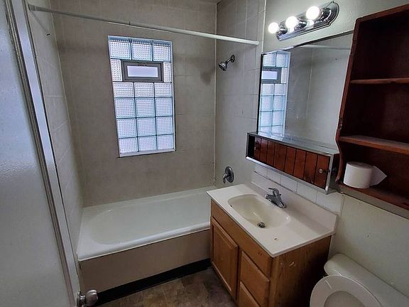 3rd image of 6521 W Adler St #6521