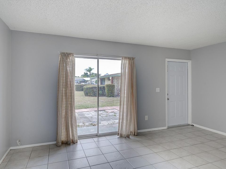 1st image of 871 NW River Shores Blvd #871