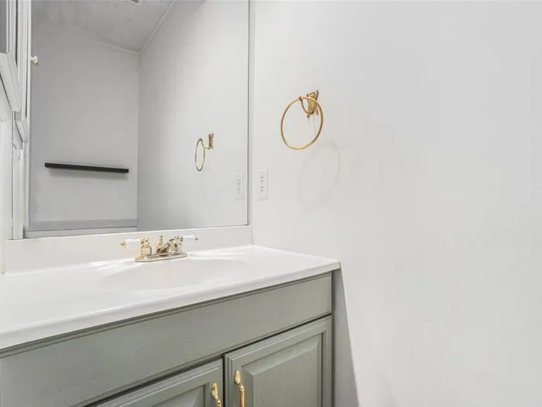 8067 N Stoddard Ave — Photo 1